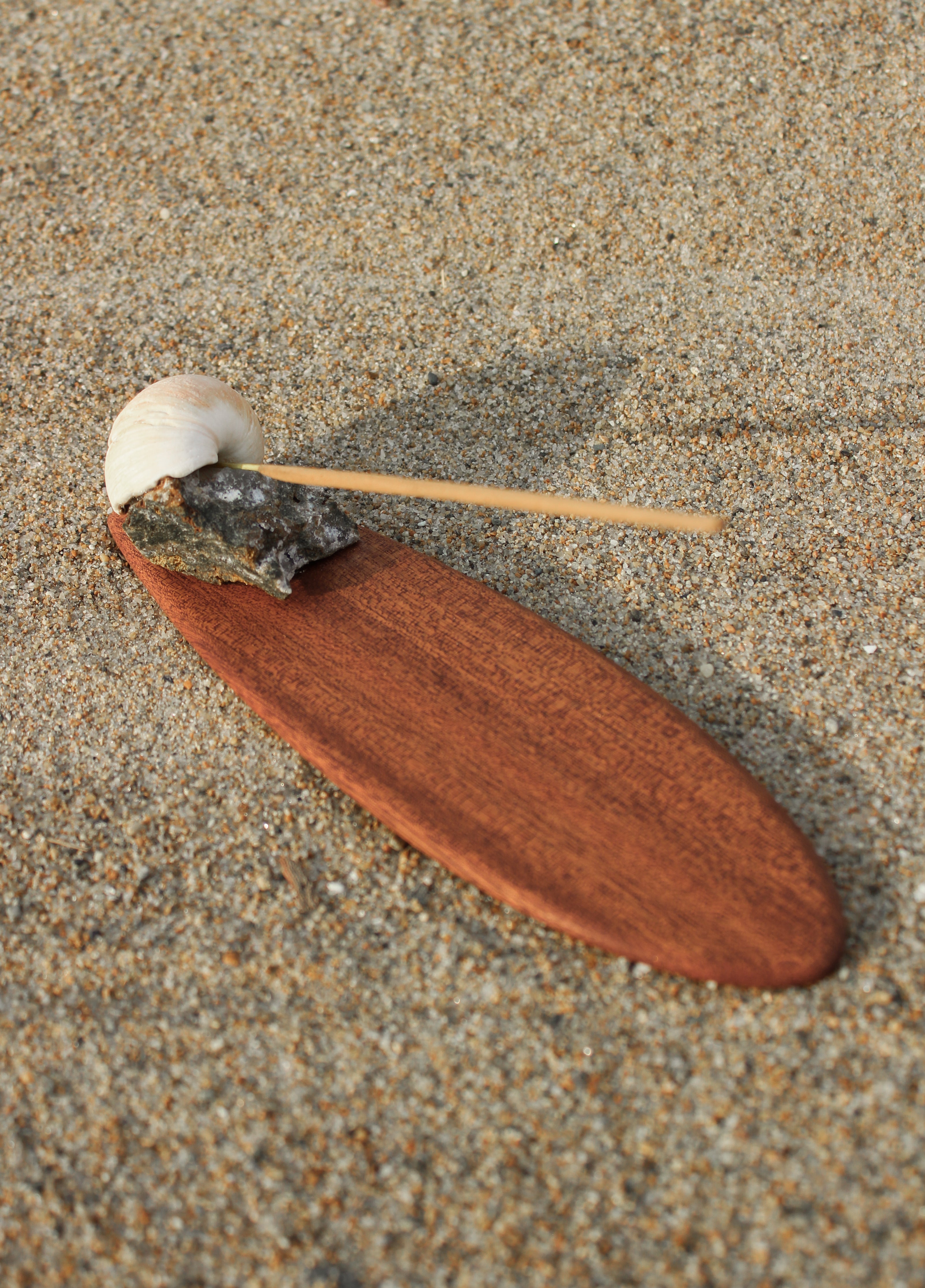 Surfboard Shell Incense Holder 1/1